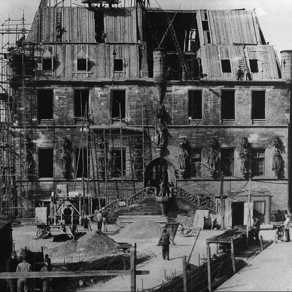 Wiederaufbau des historischen Osnabrücker Rathauses, 1948
